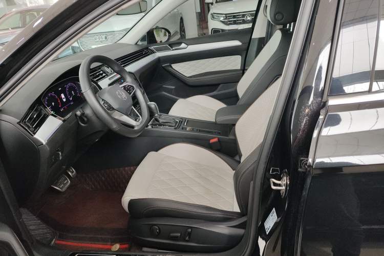 Used Volkswagen Magotan 2023 2 Million Units Commemorative Edition 330TSI DSG Luxury Version