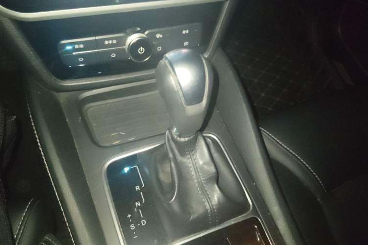 Used BYD Song MAX 2017 1.5T Automatic Smart Connect Elite 7-Seater
