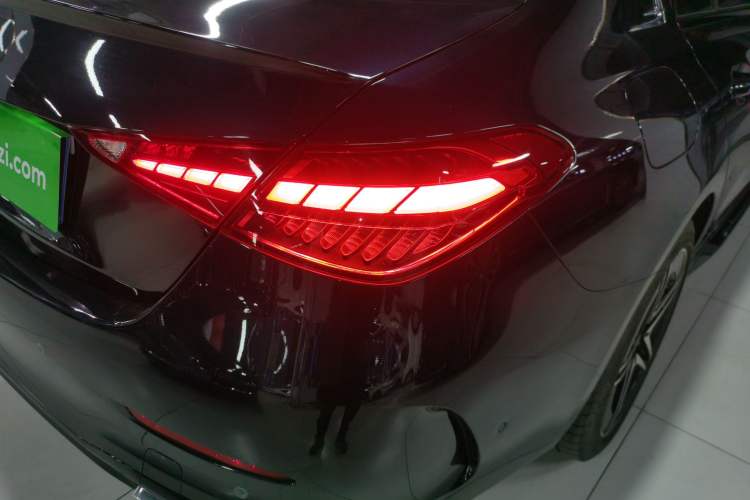 Used Mercedes-Benz C-Class 2024 Facelift C 260 L Night Edition Sport Version
