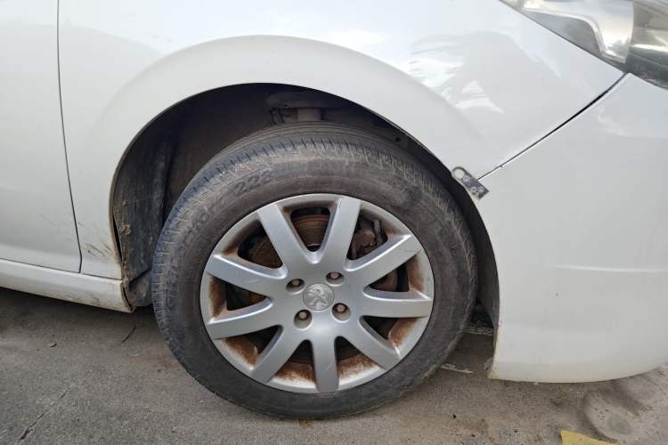 Used Peugeot 308 2014 Enjoy Edition Classic 1.6L Manual YouShang CNG Model Right Front Wheel Hub