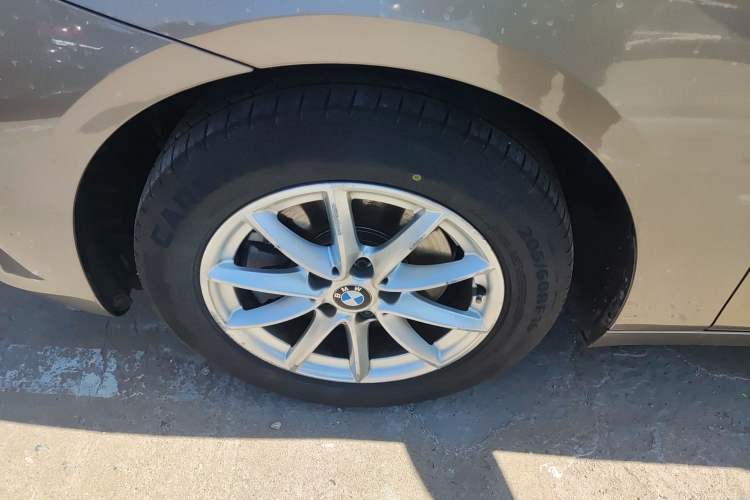 Used BMW 2 Series Active Tourer 2016 218i Fashion Model Left Front Wheel Hub