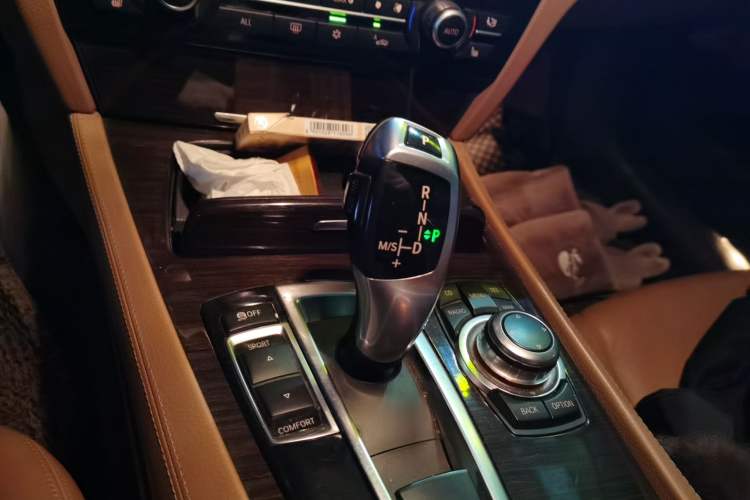 Used BMW 7 Series 2011 730Li Elegant Model
