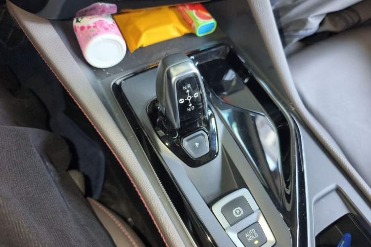 Used Lynk & Co 02 2021 1.5TD DCT Two-Wheel Drive Champion Edition Gear Lever