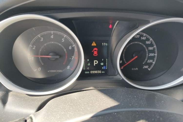 Used Mitsubishi ASX 2013 2.0L CVT Two-Wheel Drive Luxury Edition
