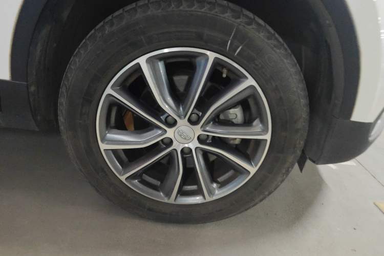 Used Geely Auto Emgrand X7 Sport 2018 1.8TD Automatic Two-Wheel Drive Smart Connect 4G Internet Edition