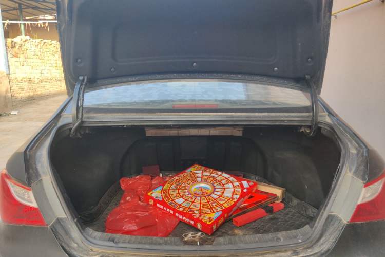 Used Hyundai Sonata 2011 2.0L Automatic Luxury Edition
