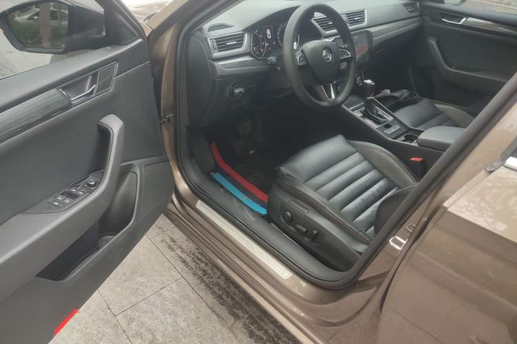 Used Skoda Superb 2016 TSI330 DSG Smart Drive Edition