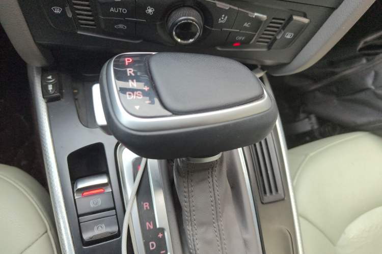 Used Audi A4L 2012 2.0 TFSI Automatic Technology Model
