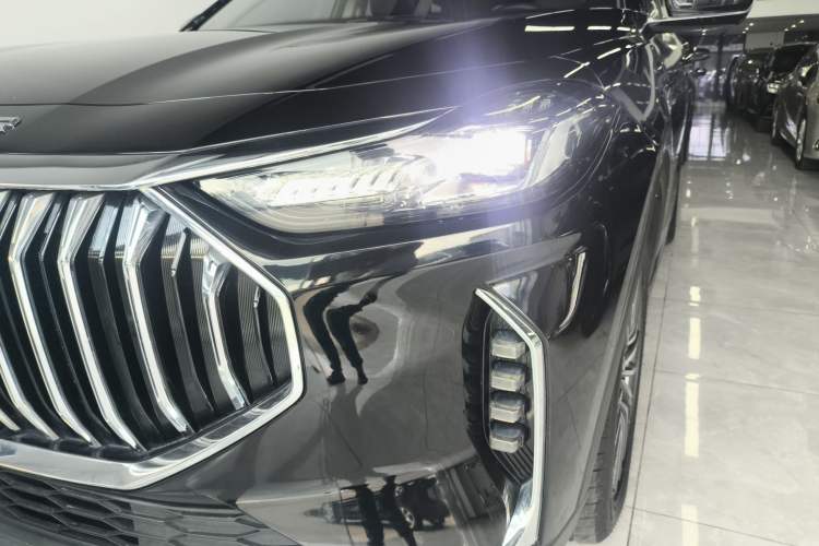 Used JETOUR X70 PLUS 2023 1.6T DCT Stronger 5-Seater