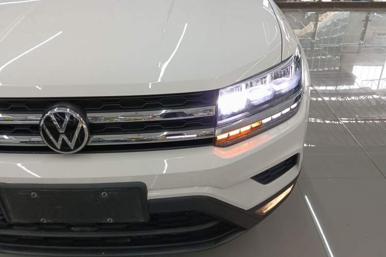 Used Volkswagen Tharu 2021 280TSI Two-Wheel Drive Comfort Edition
