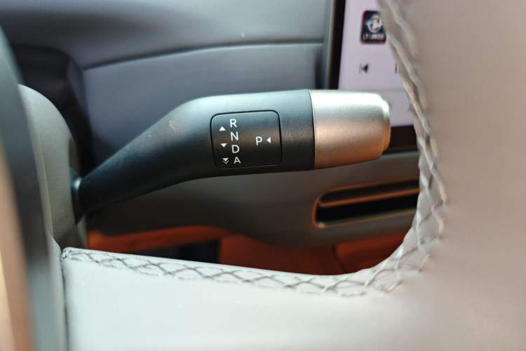 Used Li Auto i6 2025 Model Four-Wheel-Drive Standard Type