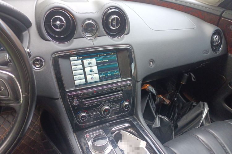 Used Jaguar XJ 2015 XJL 2.0T Two-Wheel Drive Panoramic Business Edition