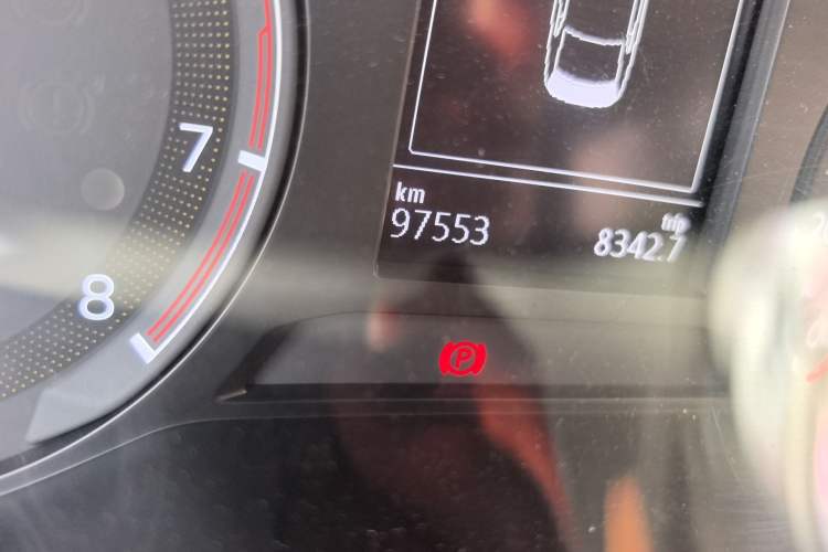 Used Volkswagen Sagitar 2019 200TSI Manual Fashion Edition China VI Odometer Close Up