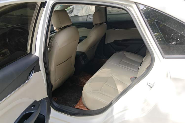 Used Buick GT 2018 15T Dual-Clutch Elite Model China V Standard
