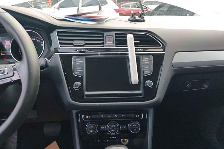 Used Volkswagen Tiguan L 2018 330TSI Automatic Two-Wheel Drive Comfort Edition
