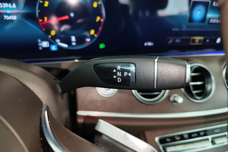 Used Mercedes-Benz E-Class 2023 Facelift E 260 L