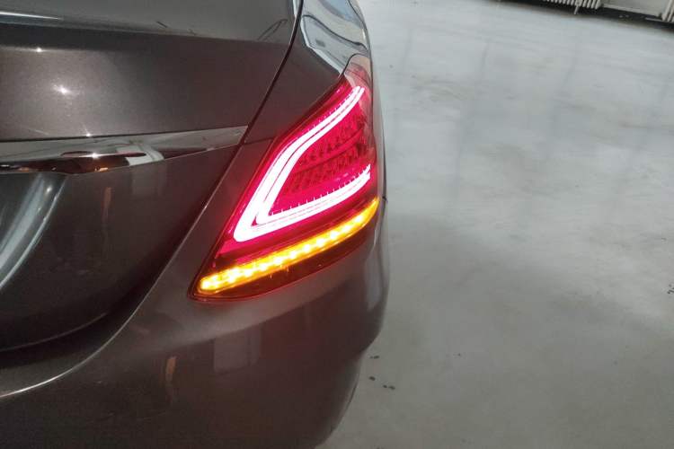 Used Mercedes-Benz C-Class 2019 C 260 L Sport Edition Right Rear Taillight