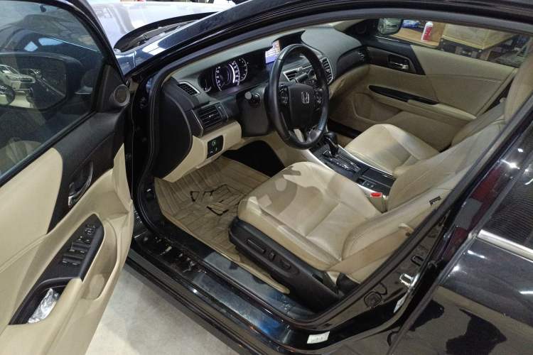 Used Honda Accord 2014 2.0L EX Luxury Edition
