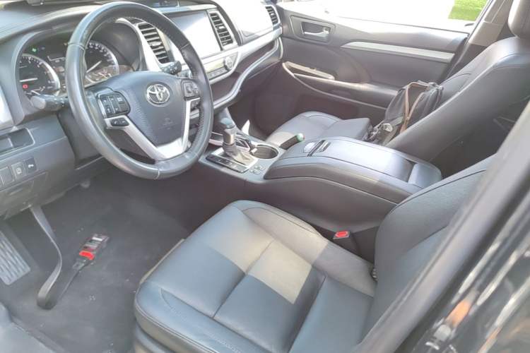 Used Toyota Highlander 2021 2.0T Four-Wheel Drive Luxury Edition 7 Seats
