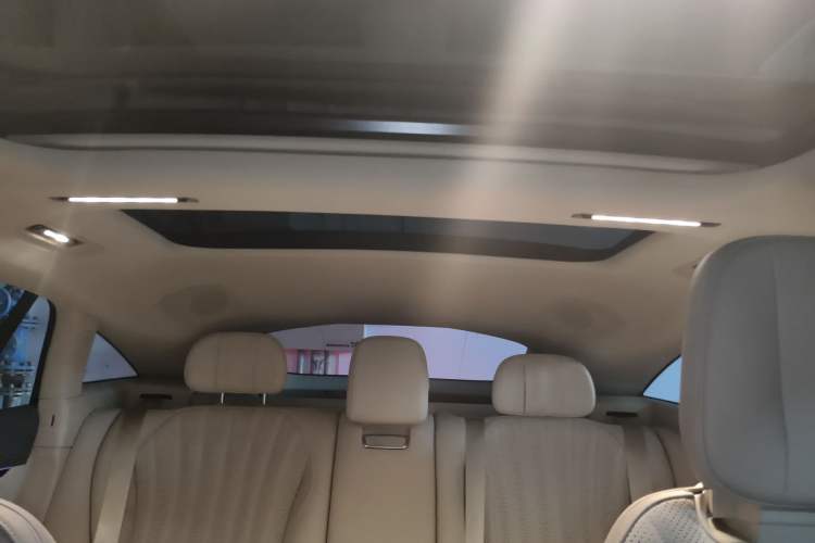 Used Mercedes-Benz EQS 2023 450+ Pioneer Edition Headliner