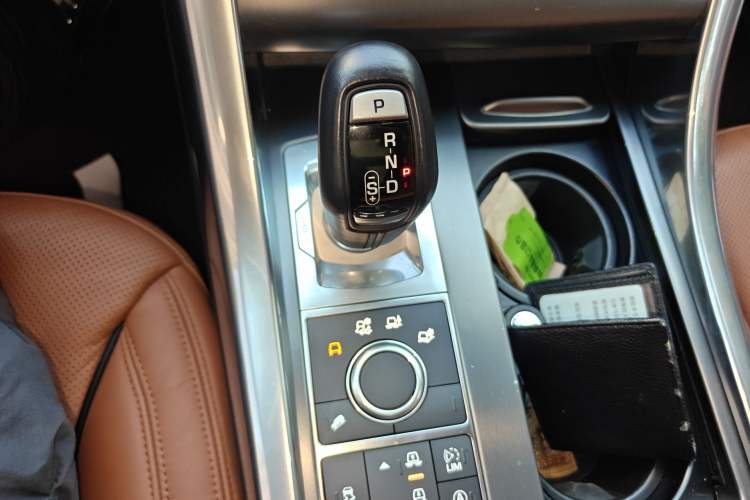 Used Land Rover Range Sport 2017 3.0 SE European Version Gear Lever