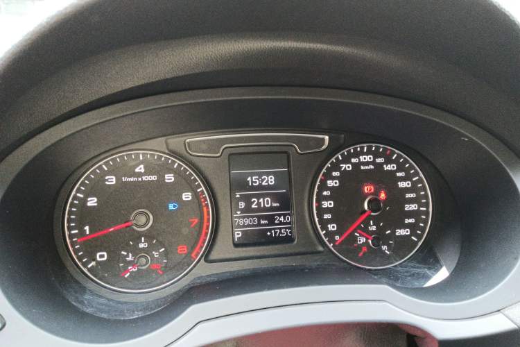 Used Audi Q3 2017 35 TFSI Fashion Model
