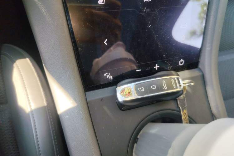 Used Porsche Taycan 2022 Taycan Vehicle Key