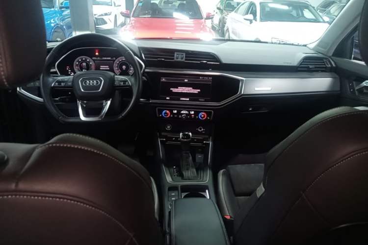 Used Audi Q3 2023 35 TFSI Fashion Dynamic Model (1.4T)