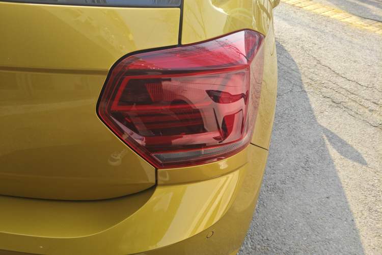 Used Volkswagen Polo 2019 Plus 1.5L Automatic Colorful Technology Edition Exterior 3