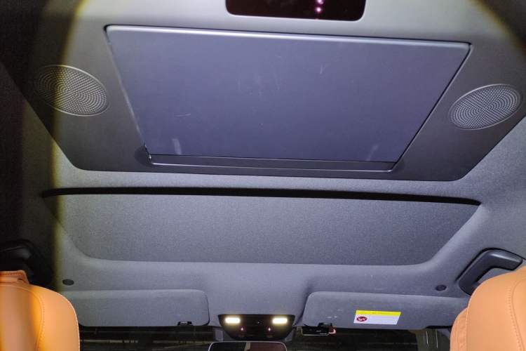 Used Li Auto L9 2022 Max model
