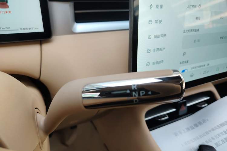 Used Landian E5 PLUS 2026 Model 165km Long-Range First-Adoption Version Ultra 7-seater