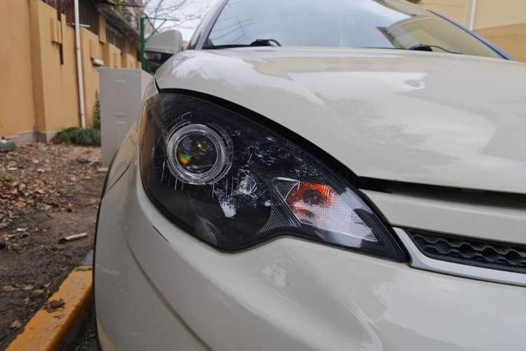 Used MG 3 2011 Xross 1.5L Luxury Edition Right Front Headlight