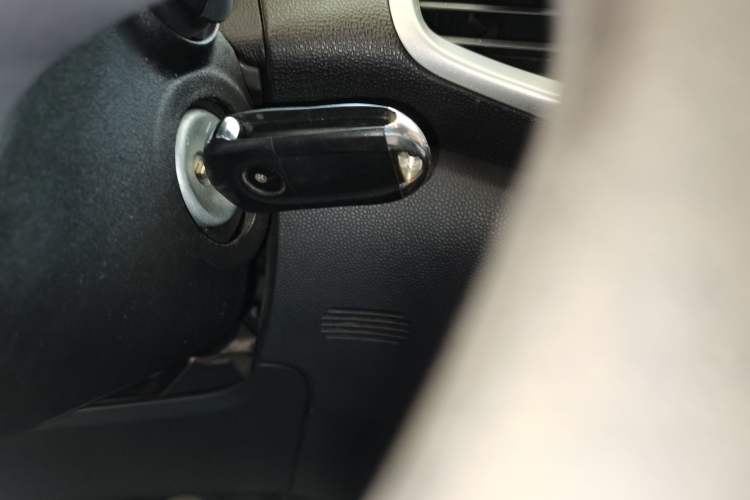 Used Ford EcoSport 2013 1.5L Manual Fashion Model Vehicle Key