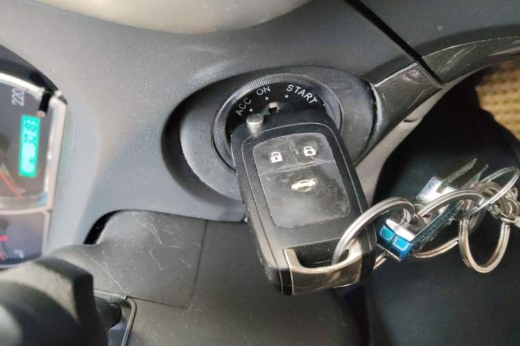 Used Chevrolet Epica 2013 1.8 SE Comfort Edition MT
