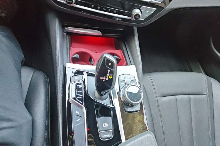 Used BMW 5 Series 2018 525Li M Sport Package