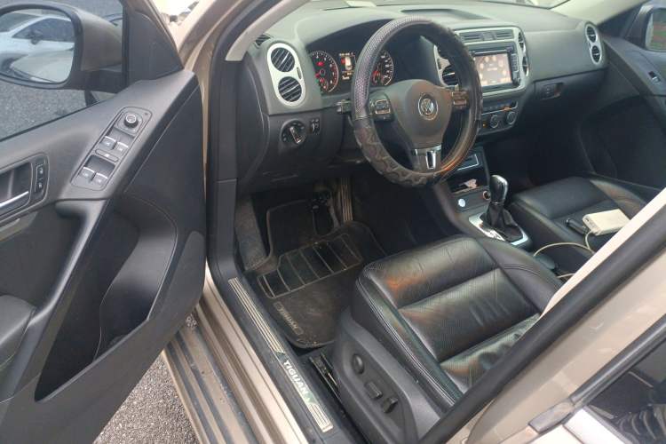 Used Volkswagen Tiguan L 2015 1.8TSI Automatic Two-Wheel Drive Luxury Model