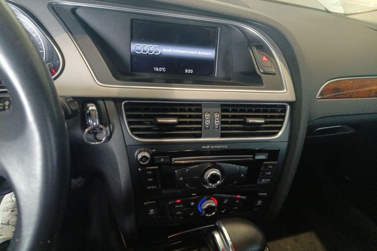 Used Audi A4L 2013 35 TFSI Automatic Comfort Model