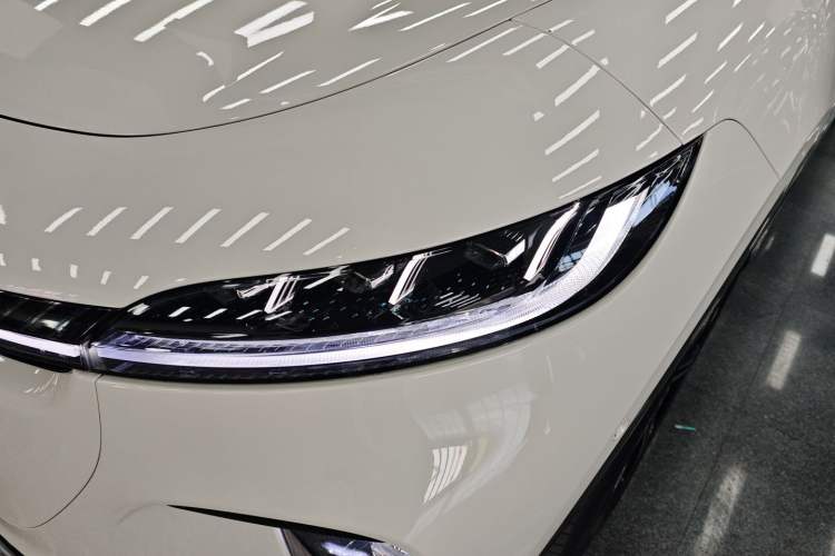 Used VOYAH COURAGE 2024 Ultra-Long Range Smart Enjoyment Version
