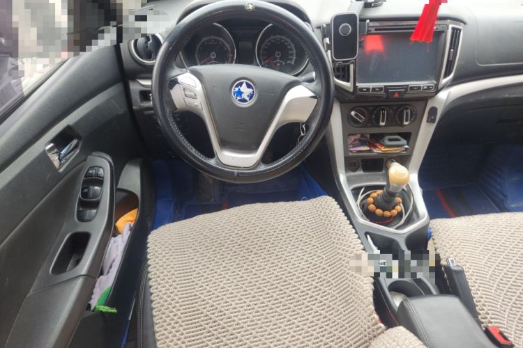 Used Venucia T70 2015 2.0L Manual RuiXiang Edition
