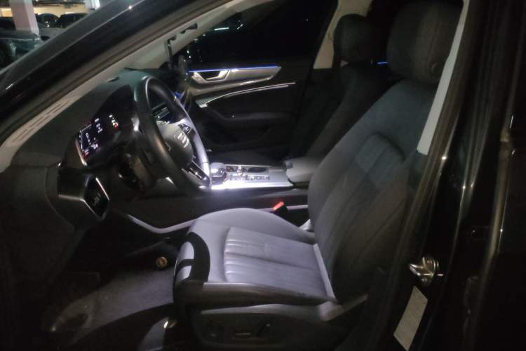 Used Audi A6 2023 allroad quattro 55 TFSI Prestige Off-Road Model
