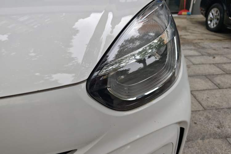 Used Roewe Clever 2022 311km QiQi BoBo Edition Left Front Headlight