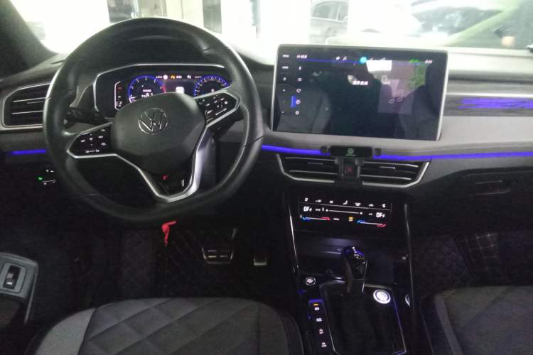 Used Volkswagen Tayron X 2023 330TSI Two-Wheel-Drive Flagship Smart Edition Steering Wheel