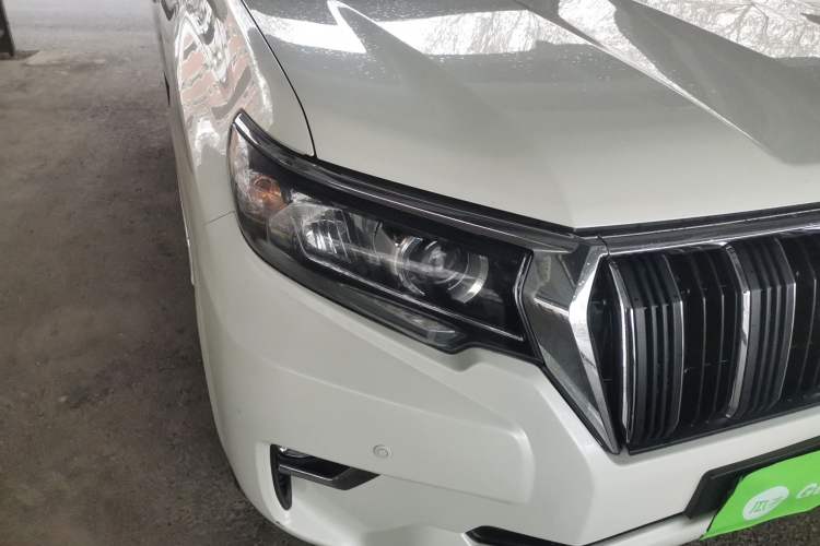 Used Toyota Prado 2016 2.7L Automatic Standard Edition Right Front Headlight