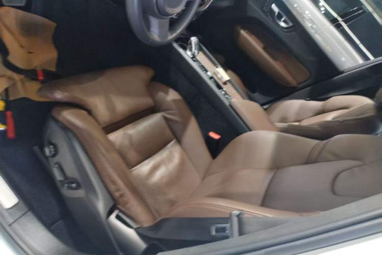 Used Volvo XC60 2023 B5 4x4 Smart Luxury Edition
