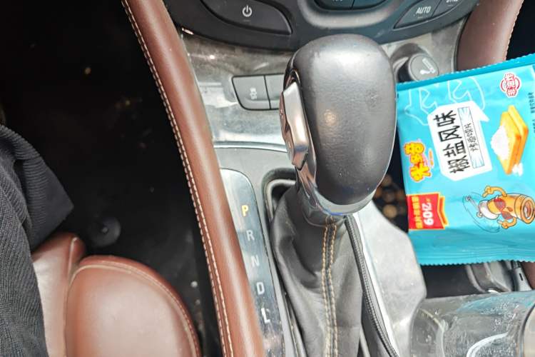 Used Buick Envision 2016 28T Four-Wheel Drive Luxury Model Gear Lever