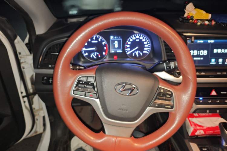 Used Hyundai Elantra (6th Generation / Lingdong) 2016 1.6L Automatic ZhiXuan – Elite Version
