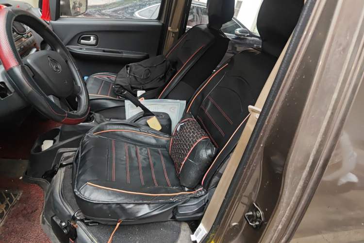 Used CHANGAN KAICHENG Ruixing M60 2020 1.5L Standard Version China VI 6-Seater DAM15KR