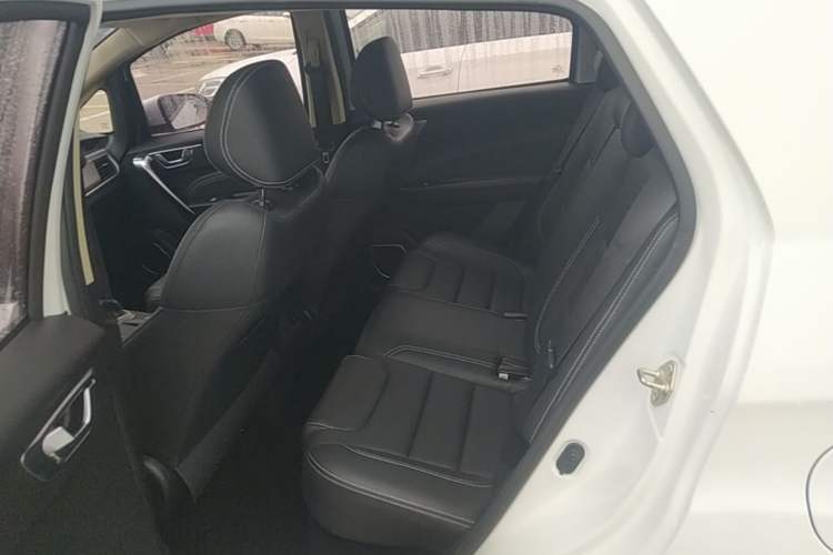 Used Geely Auto Vision X3 2017 1.5L Automatic Luxury Model
