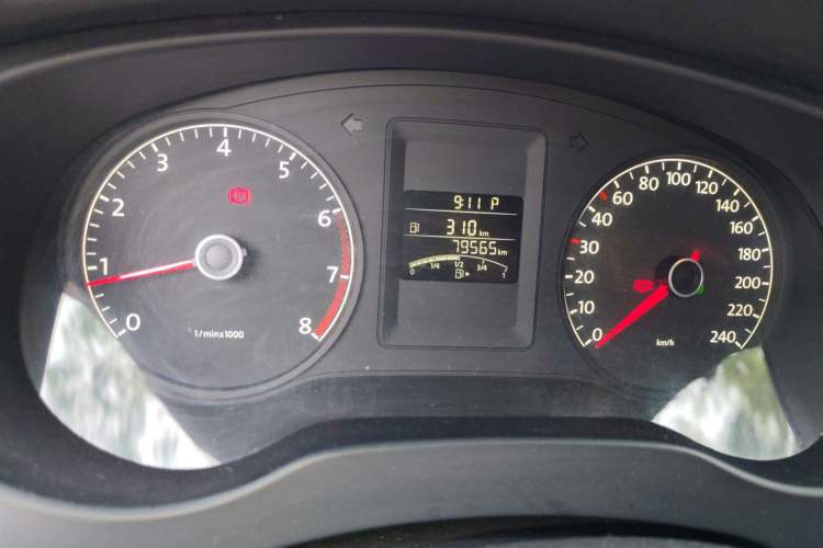 Used Volkswagen Sagitar 2012 1.6L Automatic Fashion Edition