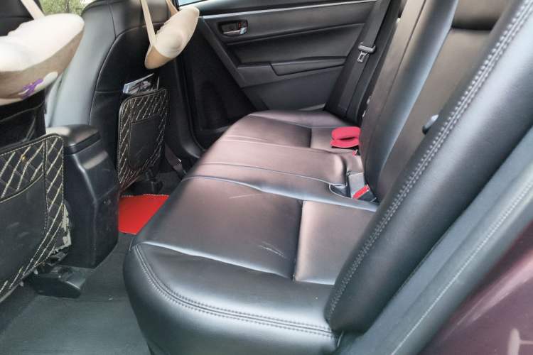 Used Toyota Levin 2016 Dual-Engine 1.8H GS E-CVT Elite Model with Sunroof